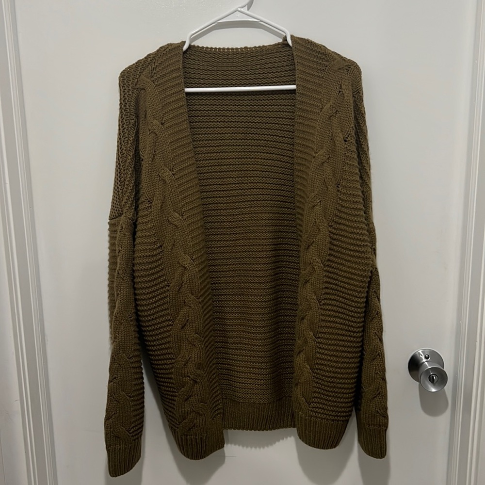 Green sweater/cardigan